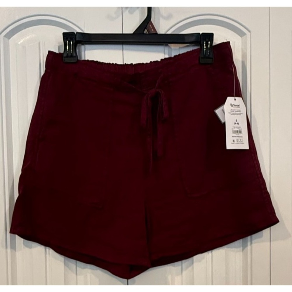 NWT Time and Tru Women's S 4-6 Burgundy Tencel Utility Drawstring Shorts